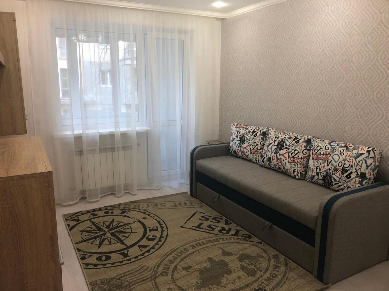 Gil Apartments, 38 Prospect Svobody 乌日霍罗德 外观 照片