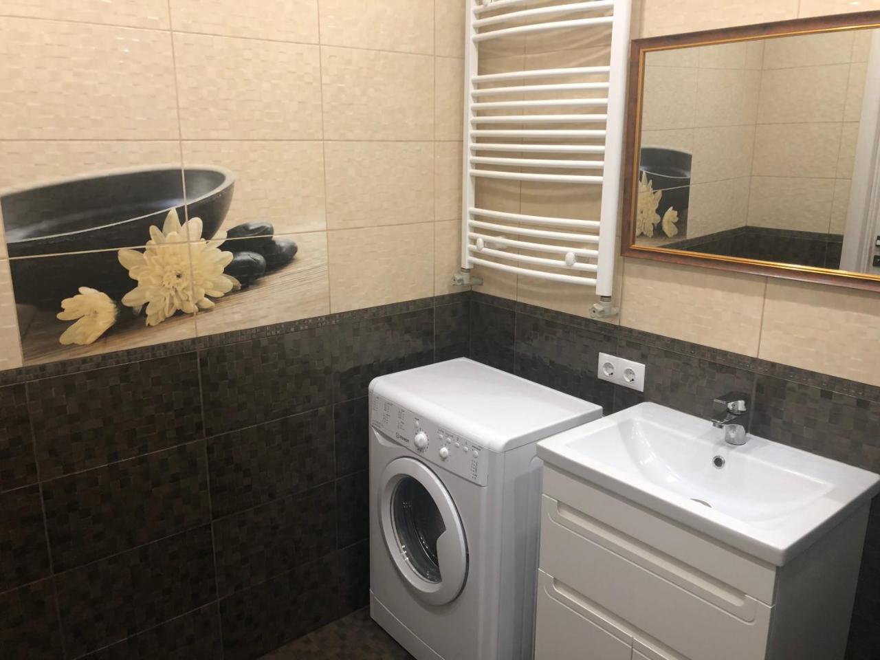 Gil Apartments, 38 Prospect Svobody 乌日霍罗德 外观 照片