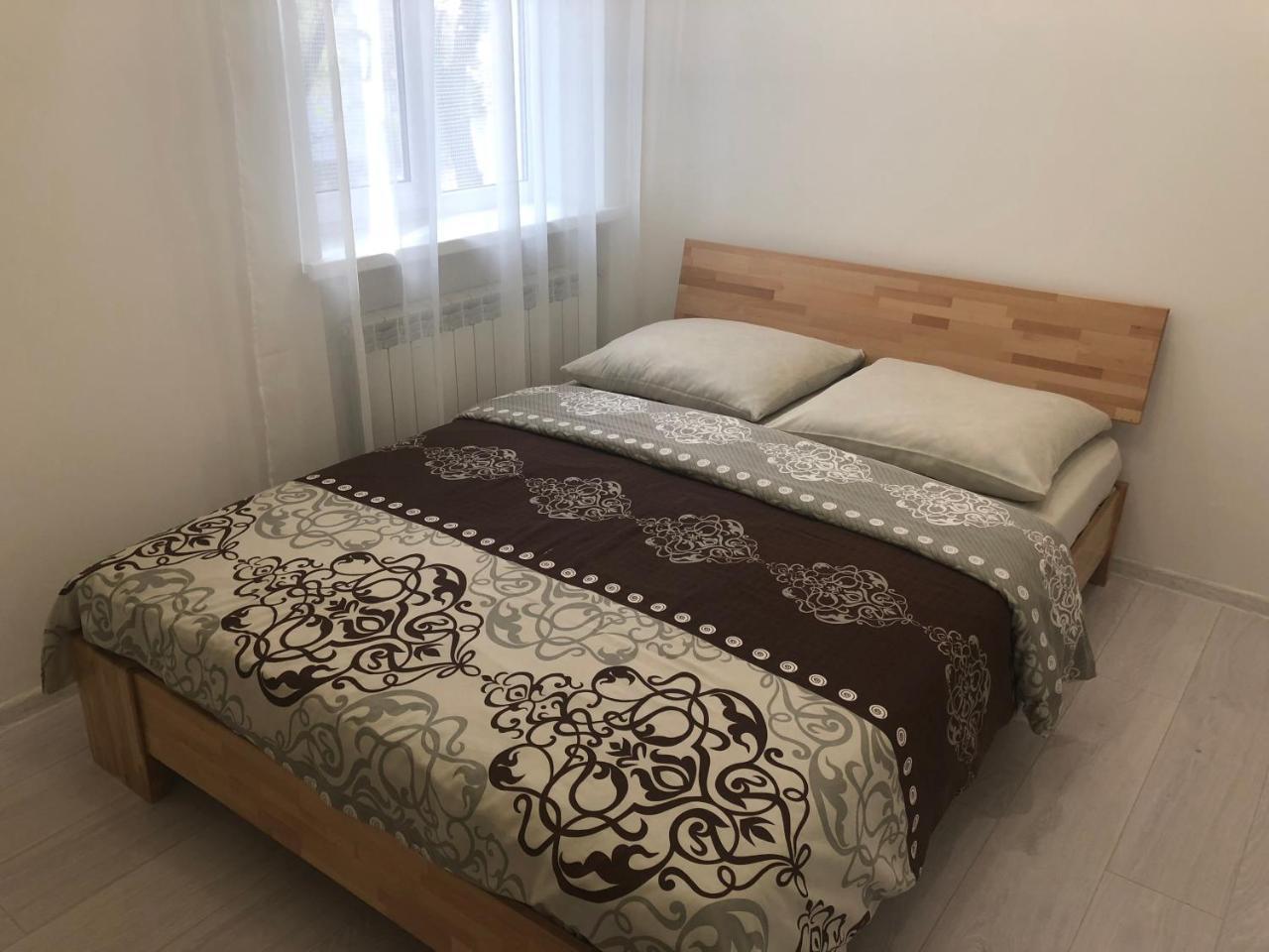 Gil Apartments, 38 Prospect Svobody 乌日霍罗德 外观 照片