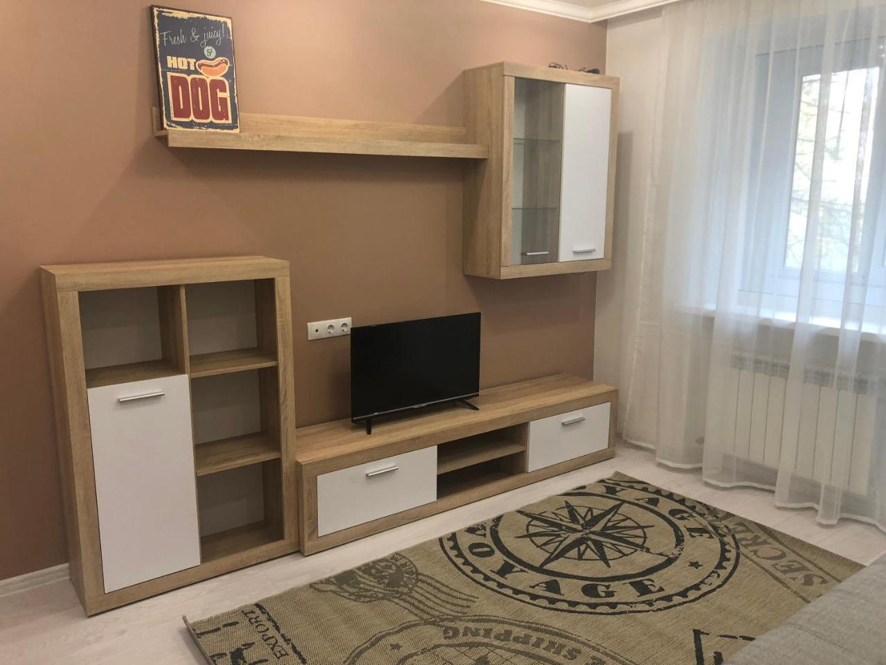 Gil Apartments, 38 Prospect Svobody 乌日霍罗德 外观 照片